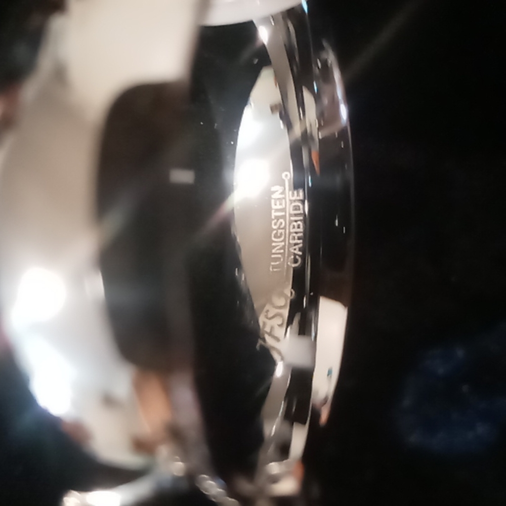 Tungsten carbide Wedding band size 13
